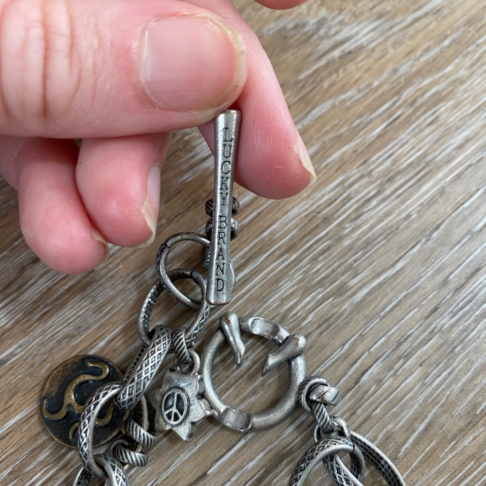 Lucky Brand- charm bracelet - Picture 3 of 3